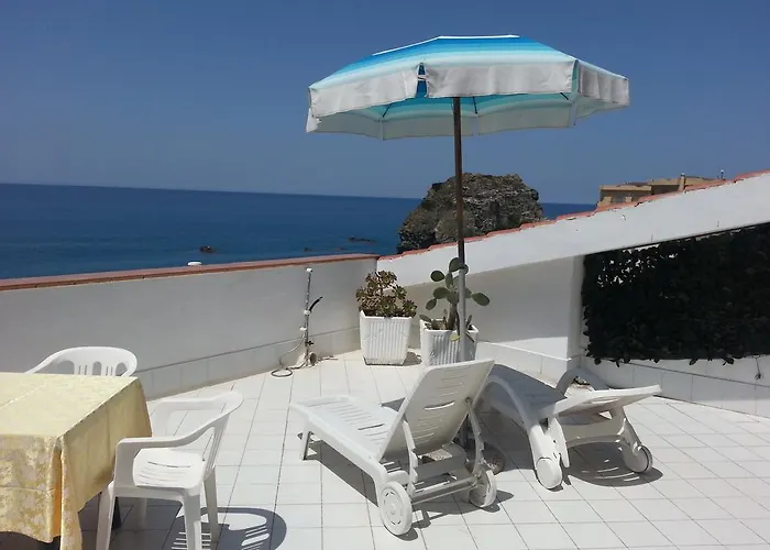 ホテル Ristorante Mareblu アマンテーア